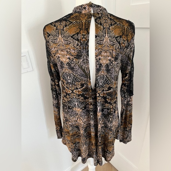 Free People Coal Combo Nouveau Drape Abstract Lace Sleeve Top Sz M *F10 - Picture 3 of 5